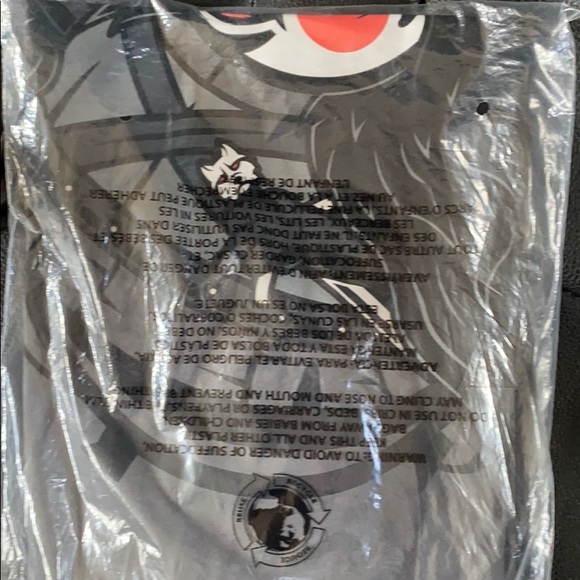 Johnny cupcakes Game of Thrones big kid shirt - Picture 2 of 3